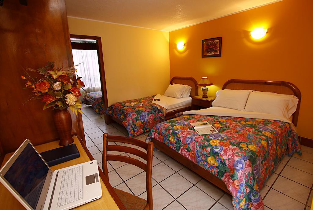 Hotel Club Del Sol Atacames Cameră foto